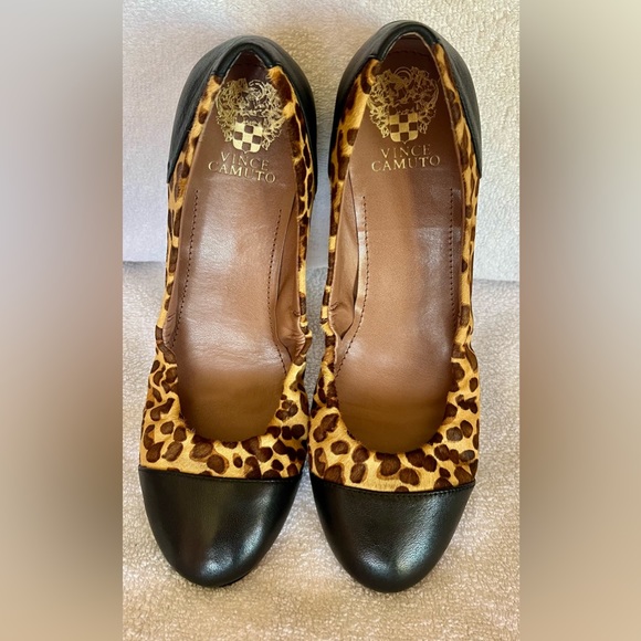 New Vince Camuto size 10, black flat - Picture 4 of 7